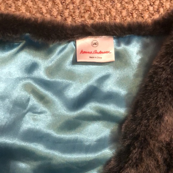 Hanna Andersson Faux Fur Vest Grey size 2 - Picture 2 of 2
